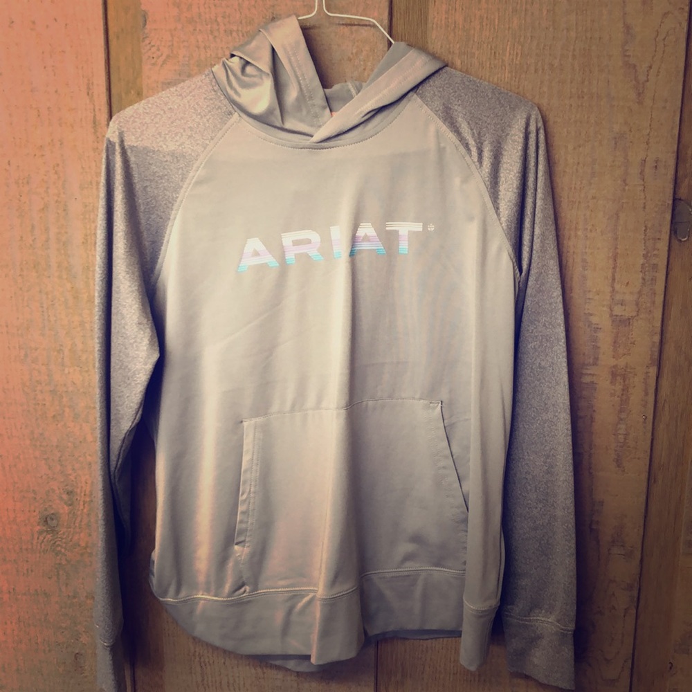 ARIAT light sweatshirt NWOT